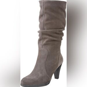 La Canadienne Mercedes suede heeled slouch boots